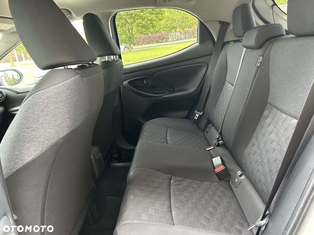 Toyota Yaris Hybrid 1.5 Style - 23
