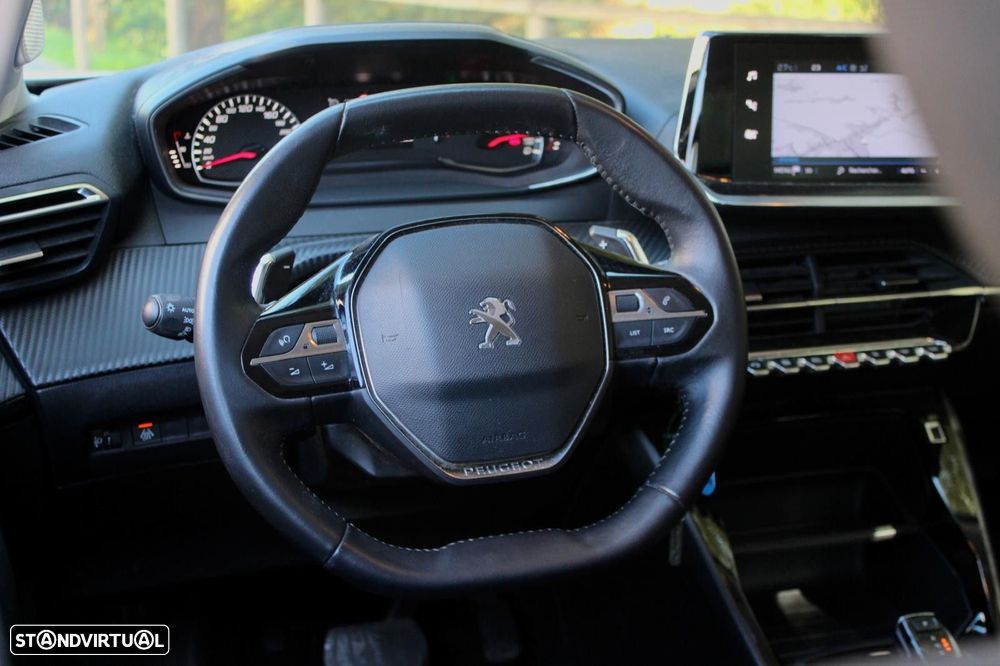 Peugeot 2008 1.2 PureTech Active EAT8 - 15