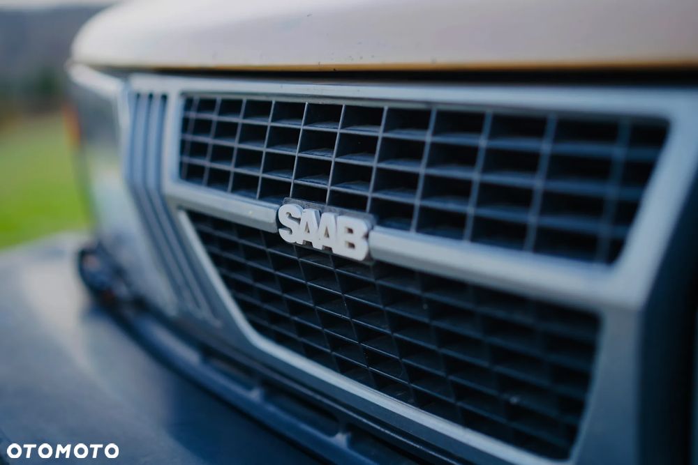 Saab 900 - 14