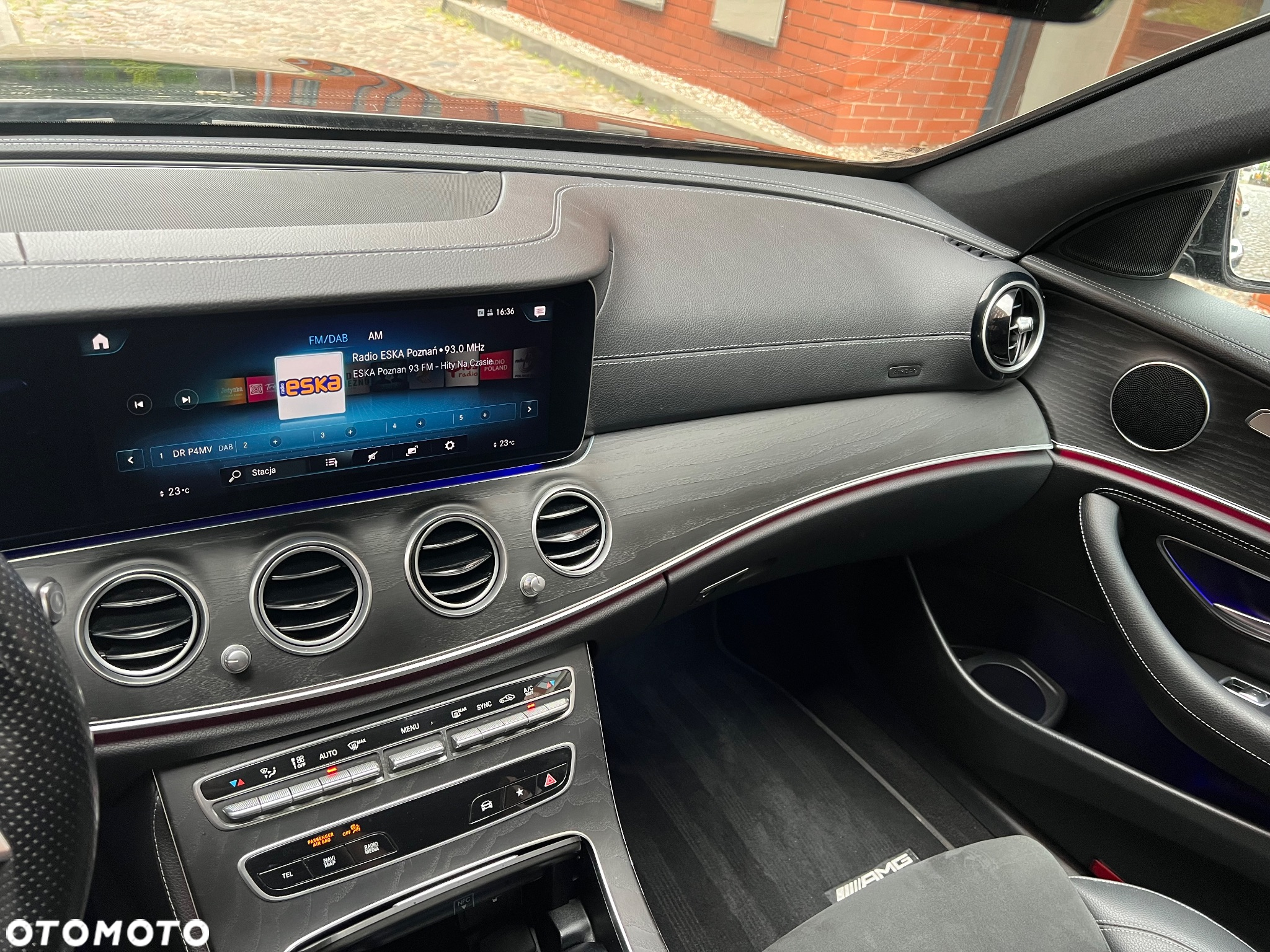 Mercedes-Benz Klasa E 220 d 9G-TRONIC AMG Line - 10
