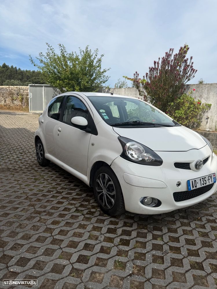 Toyota Aygo 1.0 + AC - 5