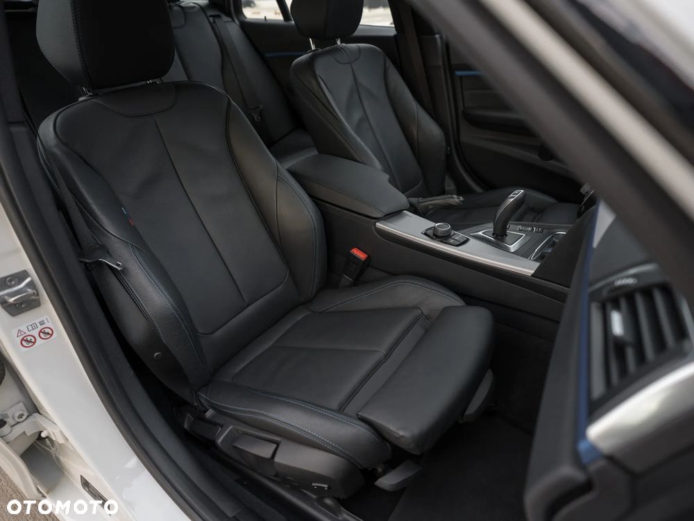 BMW Seria 3 320i GPF M Sport - 26