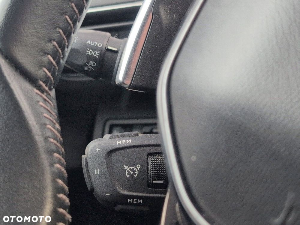 Peugeot 5008 1.2 PureTech Active Pack S&S EAT8 - 22
