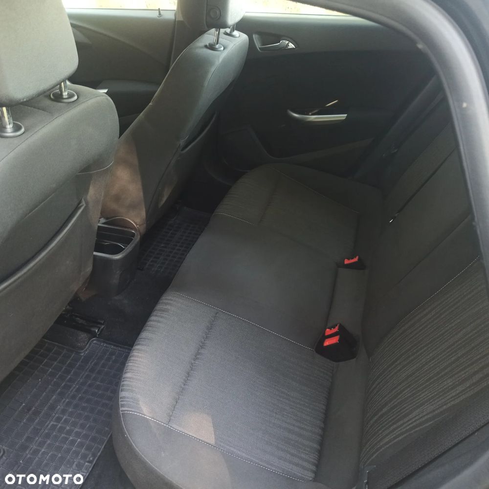Opel Astra 1.6 - 7