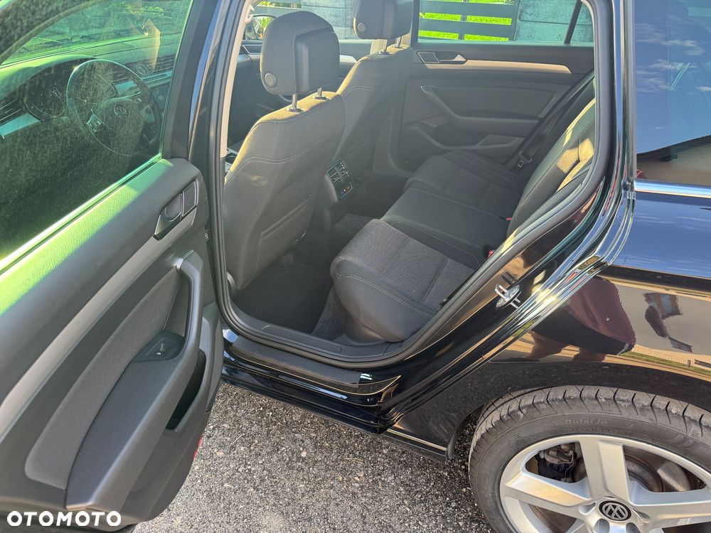 Volkswagen Passat 2.0 TDI BMT Comfortline DSG - 17
