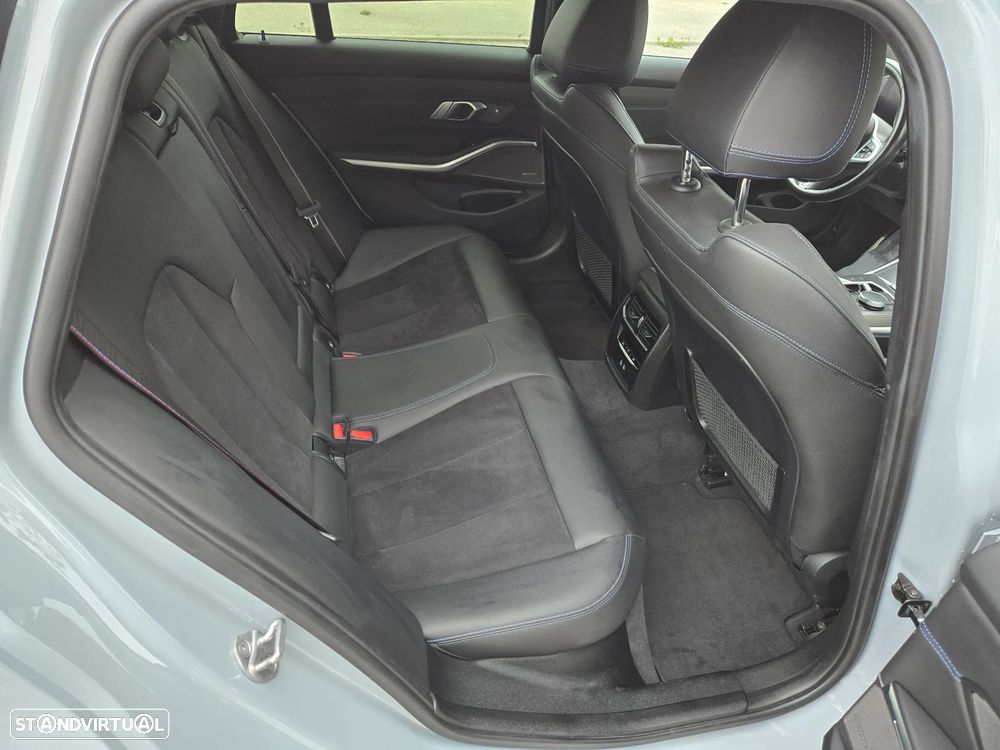 BMW 320 d Pack Desportivo M Pro Auto - 14