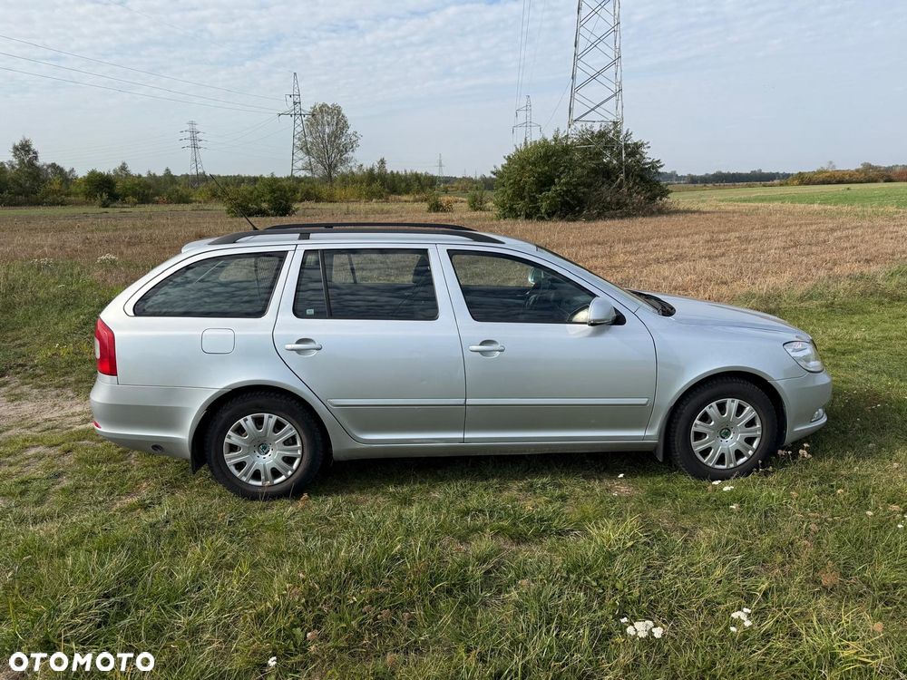 Skoda Octavia 2009 photo 5