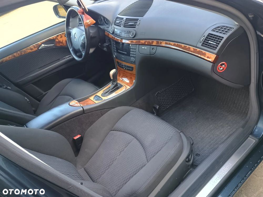 Mercedes-Benz Klasa E - 19