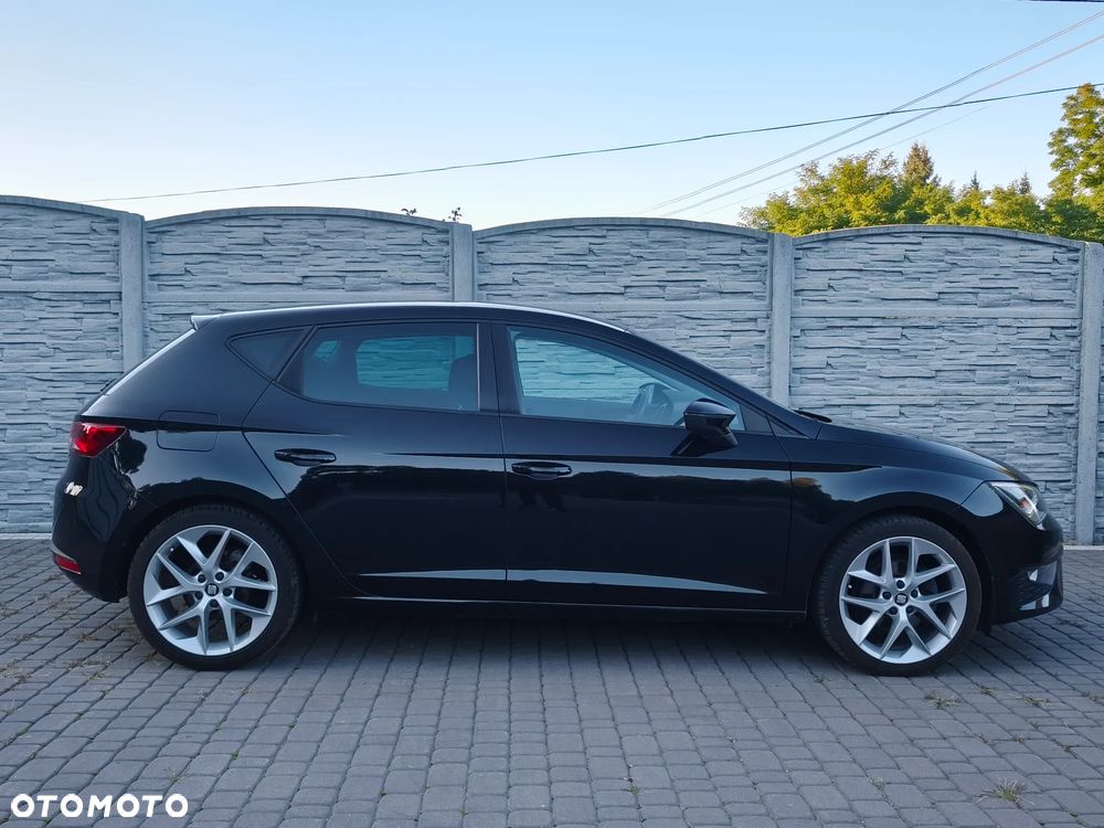 Seat Leon 2.0 TDI FR Black S&S DSG - 9