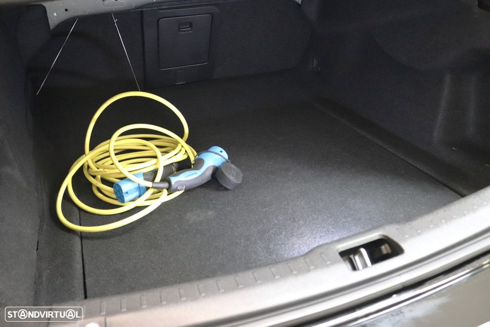 Volvo S90 2.0 T8 R-Design AWD Geartronic - 48