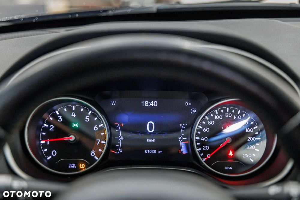 Jeep Compass 1.4 TMair Sport FWD S&S - 10