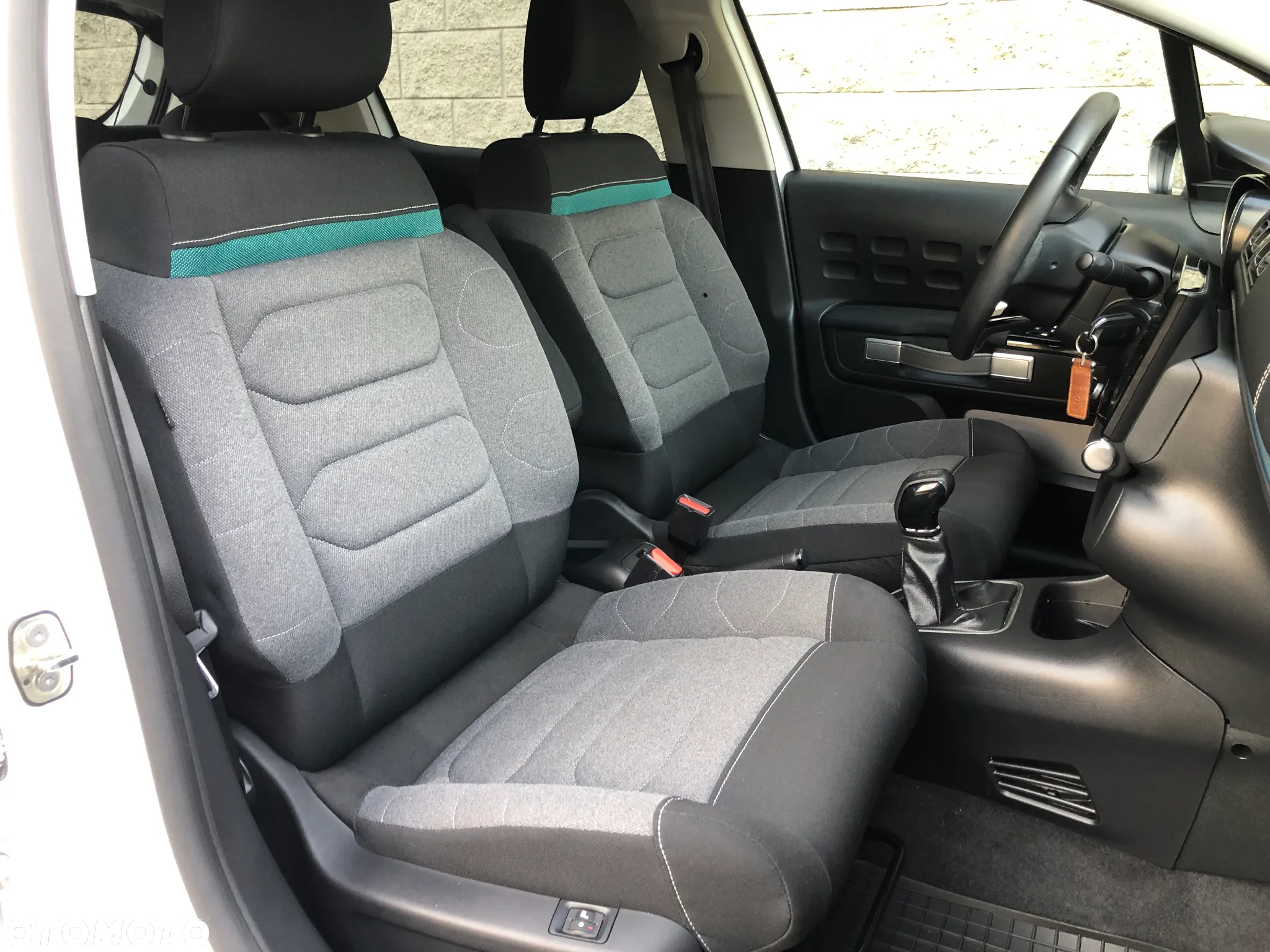 Citroën C3 1.2 PureTech Shine - 24
