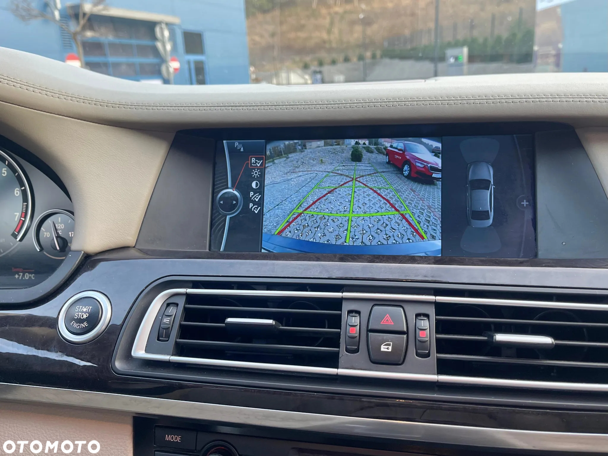 BMW Seria 7 750Li - 32