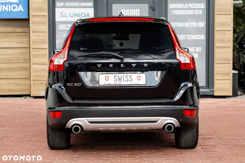 Volvo XC 60 D5 AWD RDesign - 9