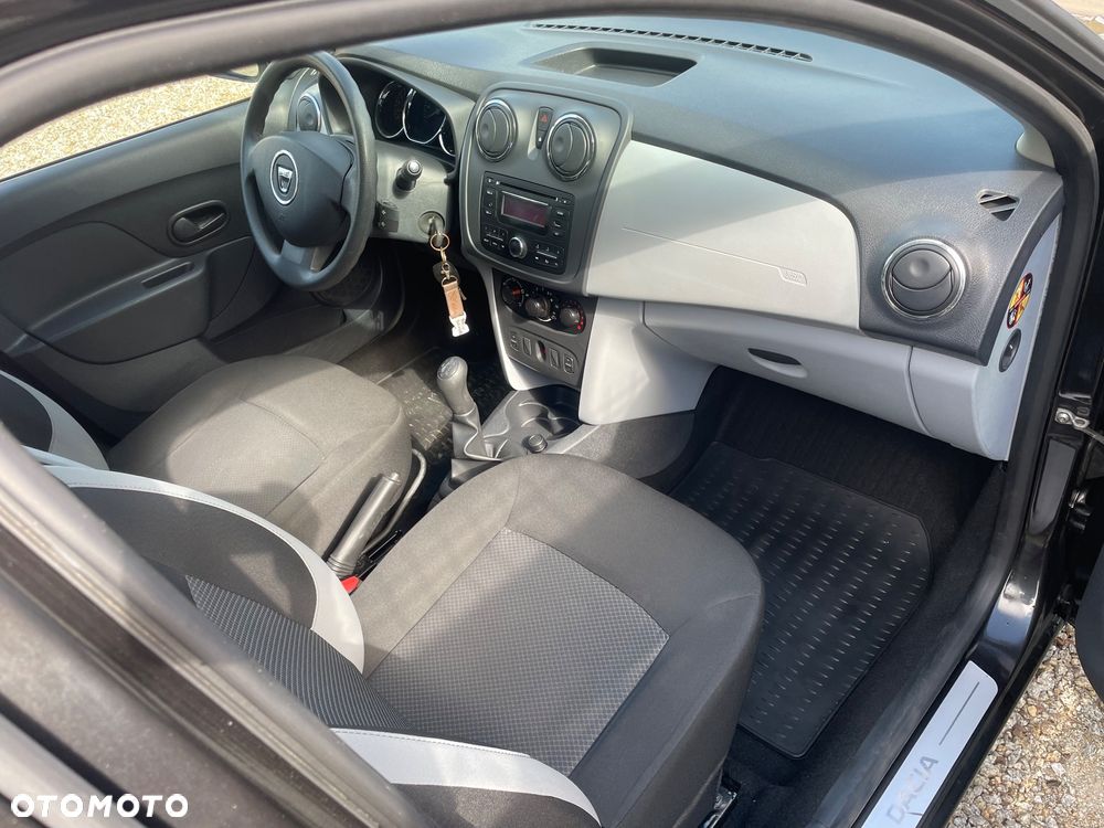 Dacia Sandero - 8