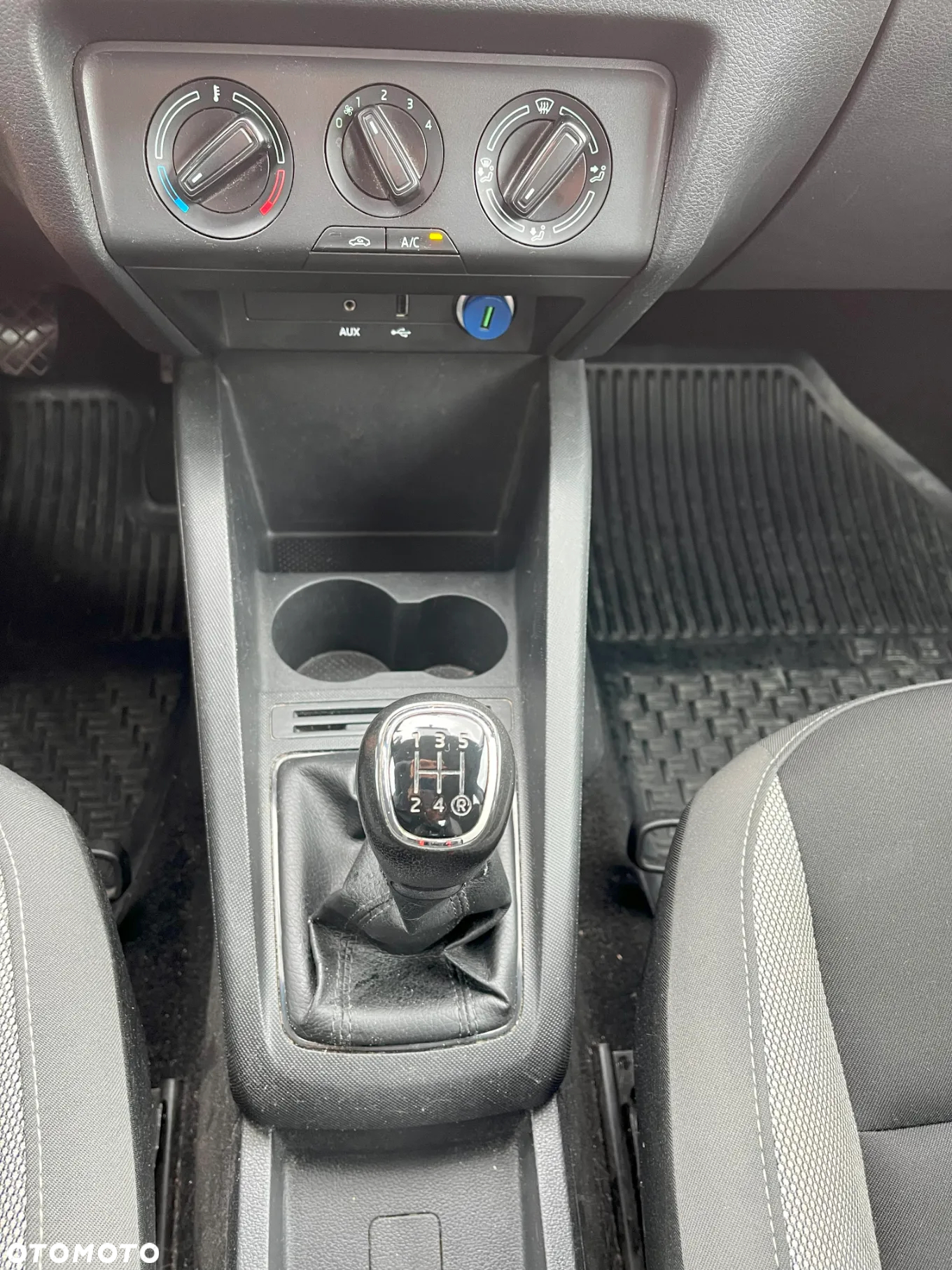 Skoda Fabia 1.0 Active - 19