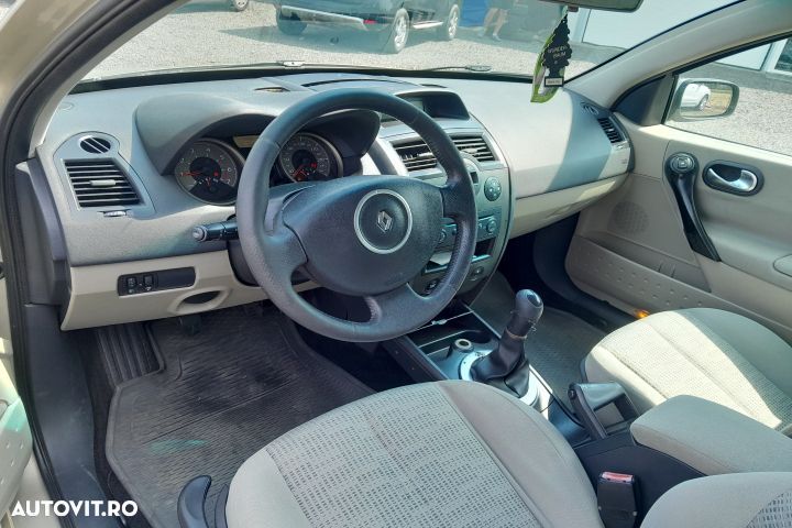 Dezmembrez Renault Megane 2 [2002 - 2006] wagon 1.6 MT (113 hp) K4M ( - 5