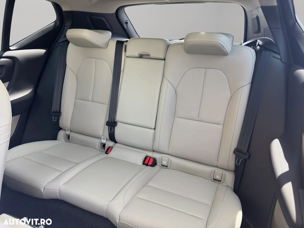 Volvo XC 40 - 11