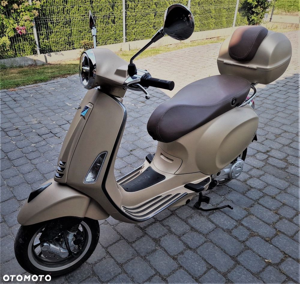 Piaggio Vespa - 1