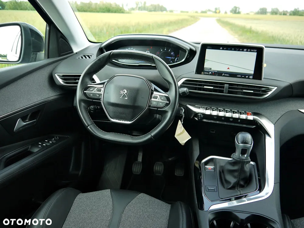 Peugeot 3008 PureTech 130 Stop & Start GPF Allure - 15