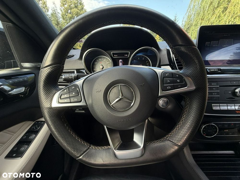 Mercedes-Benz GLE - 9