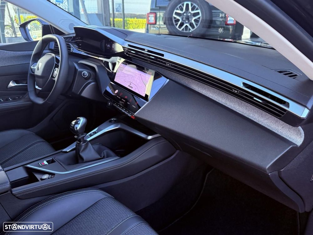 Peugeot 308 1.2 PureTech Allure - 42