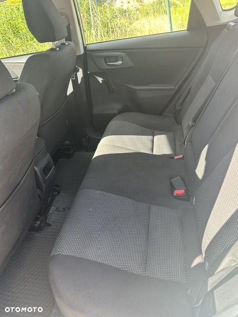 Toyota Auris - 17