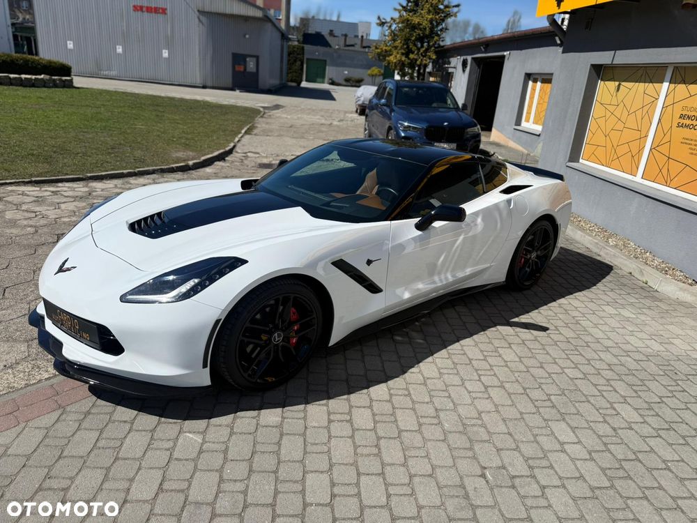Chevrolet Corvette - 1