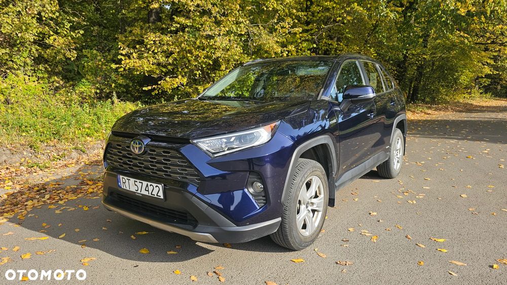 Toyota RAV4 - 1