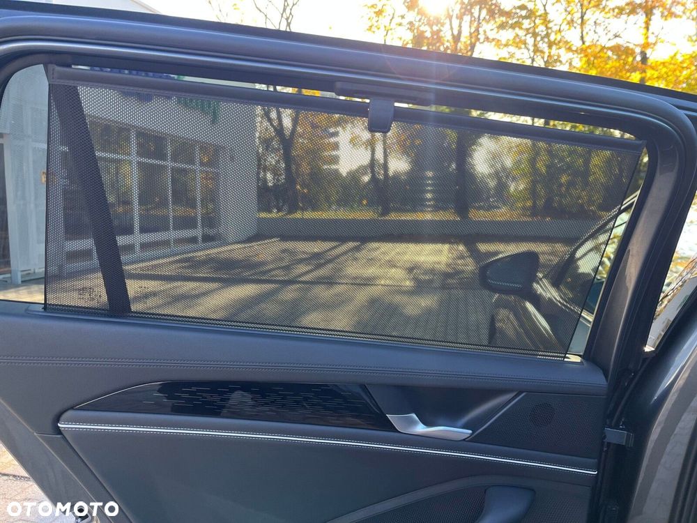 Volkswagen Passat - 26