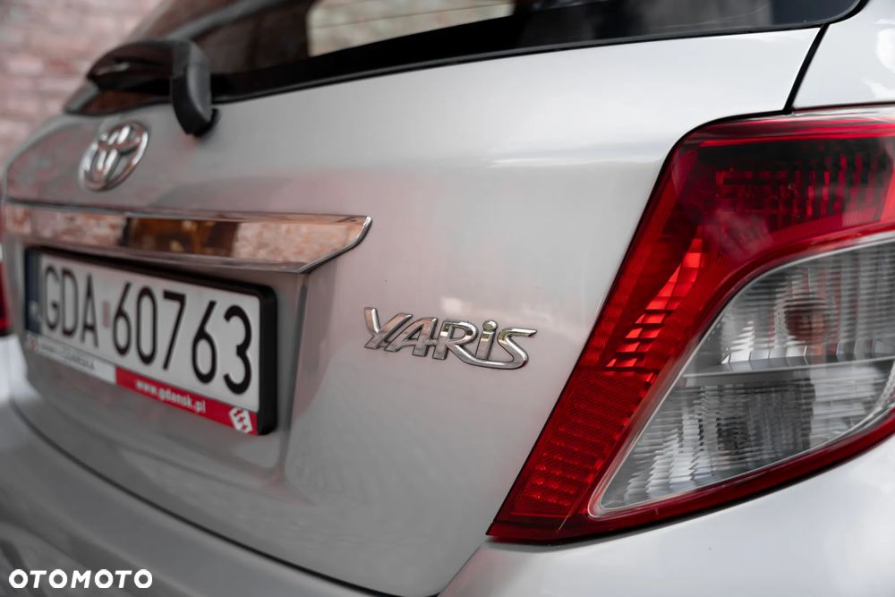 Toyota Yaris 1.0 Terra EU5 - 24