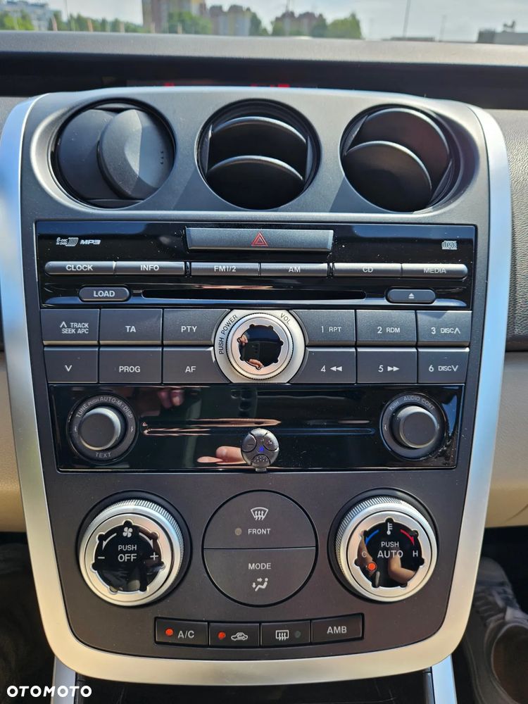 Mazda CX-7 - 16