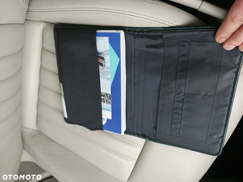 Skoda Superb 2.0 TDI DSG Premium Edition - 26
