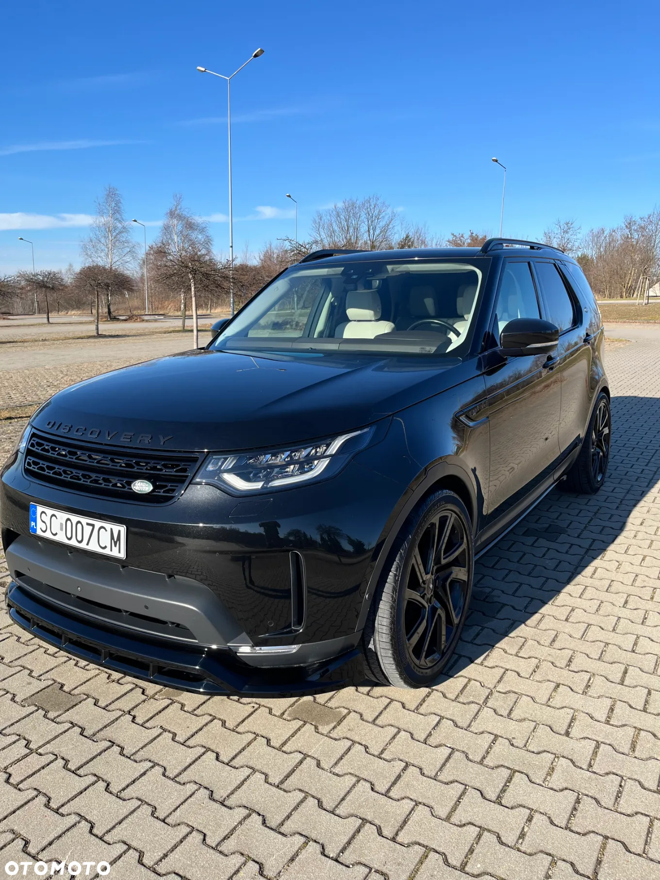 Land Rover Discovery V 2.0 SD4 HSE - 4