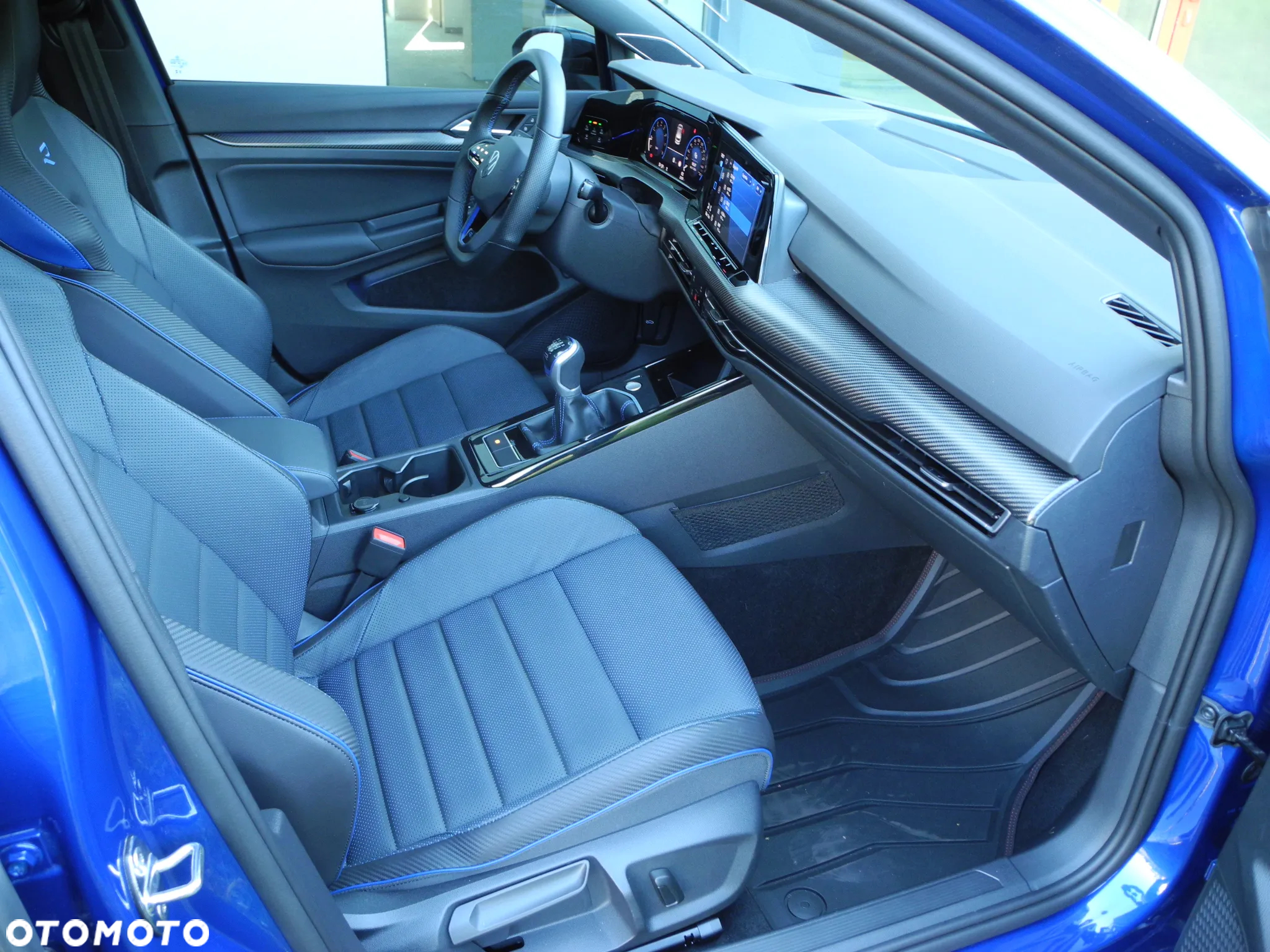 Volkswagen Golf - 21