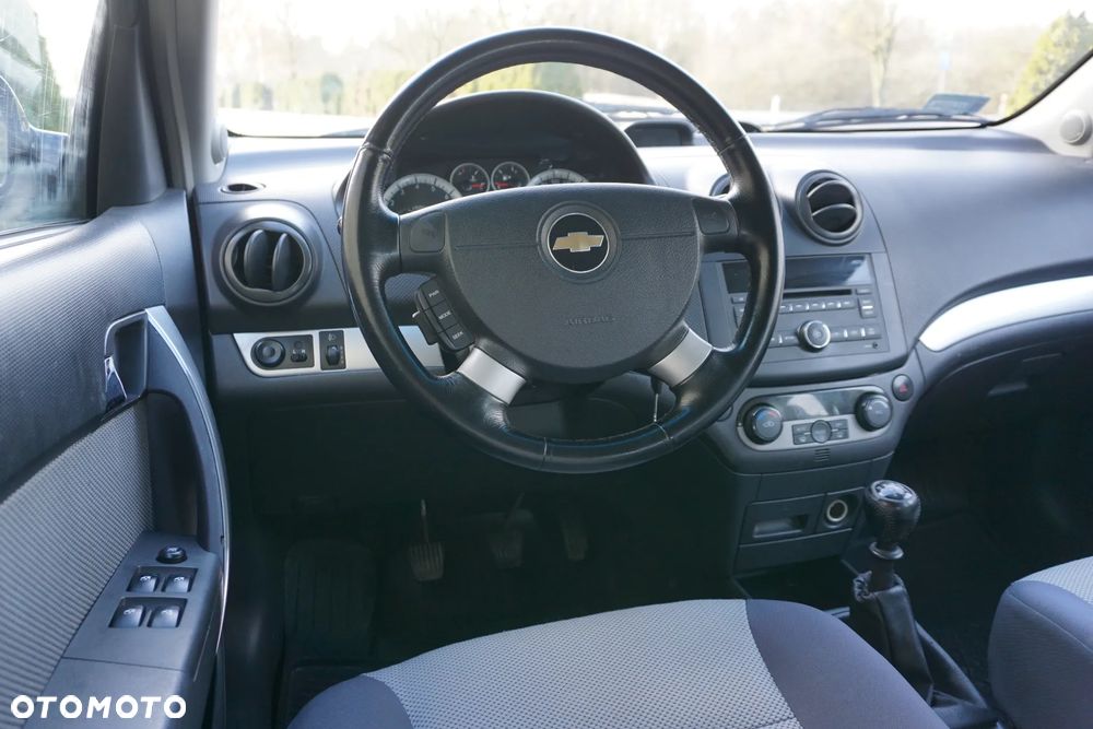 Chevrolet Aveo 1.4 16V LT - 10