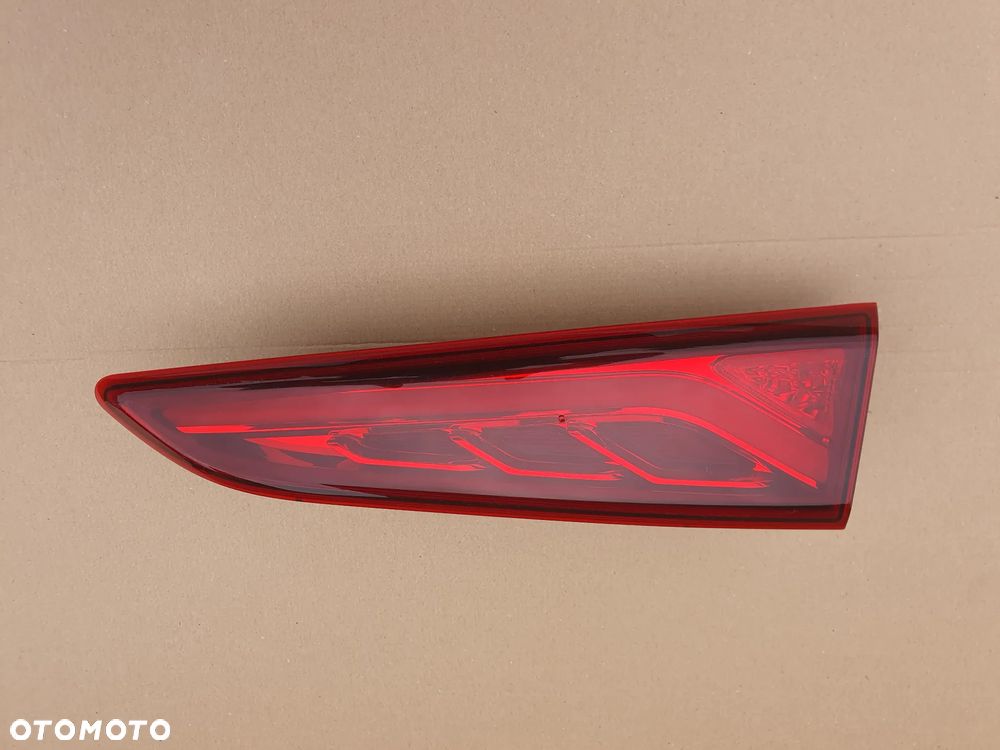 Lampa tył tylna prawa w klapę Hyundai Kona Led rok 17-20