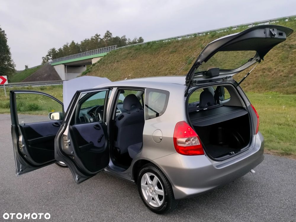 Honda Jazz 1.4 CVT ES - 12