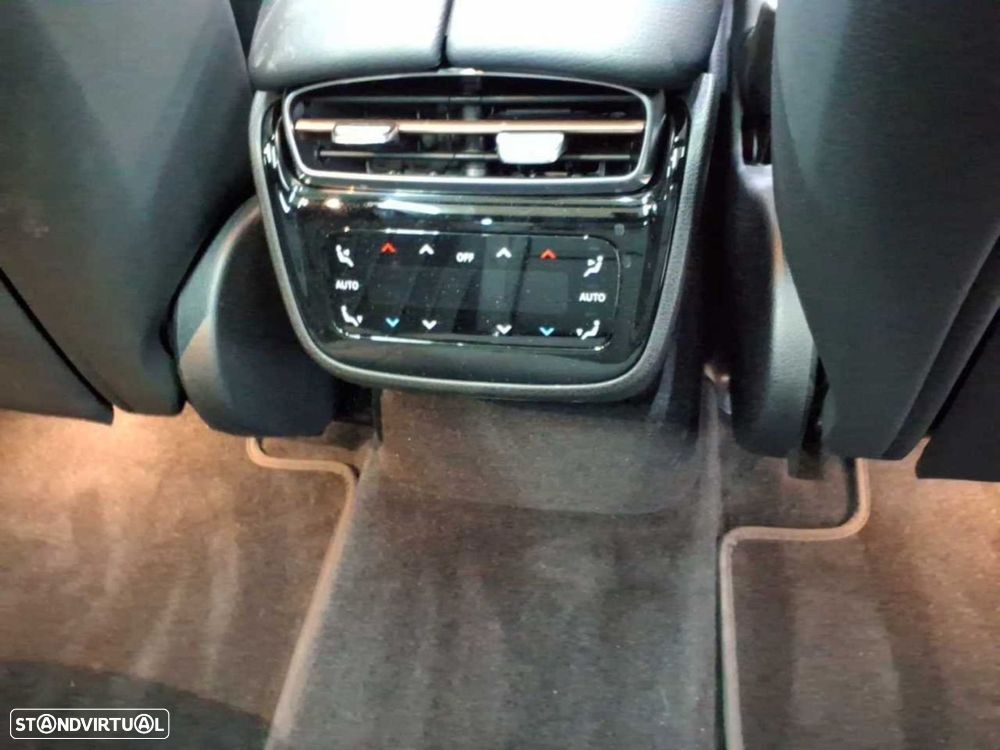 Mercedes-Benz EQE - 14