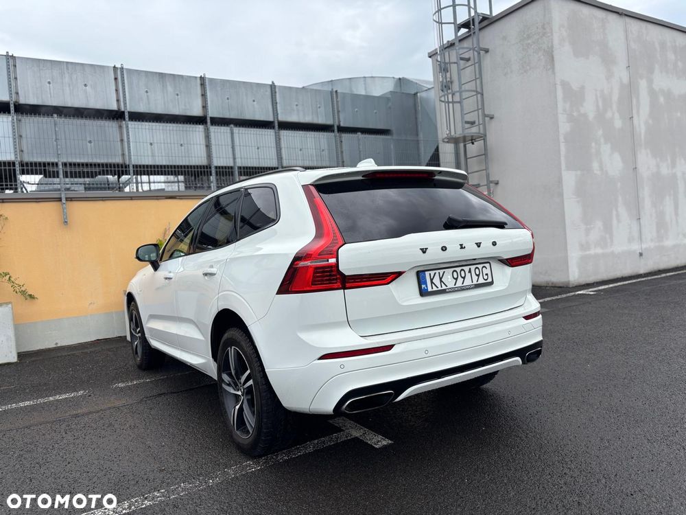 Volvo XC 60 T8 AWD Plug-In Hybrid R-Design - 8