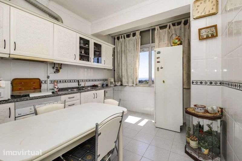 Excelente apartamento T2 em Camarate. - Grande imagem: 4/12