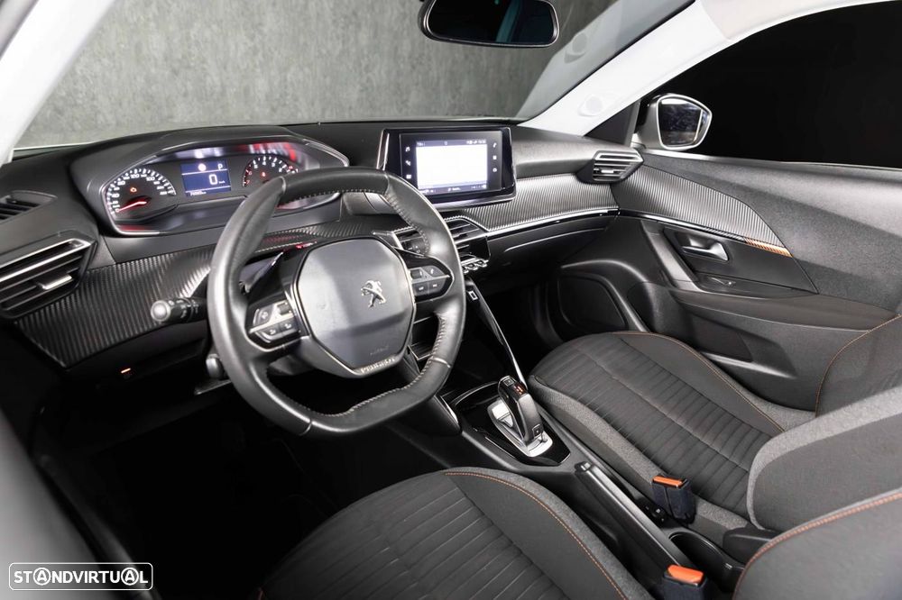 Peugeot 2008 1.5 BlueHDi Allure Pack EAT8 - 8