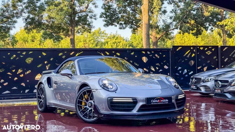 Porsche 911-TURBO-S Cabriolet - 15