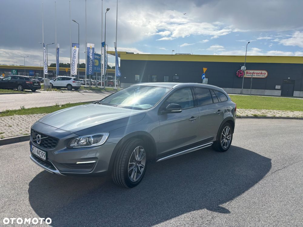 Volvo V60 Cross Country D3 Drive-E Kinetic - 3