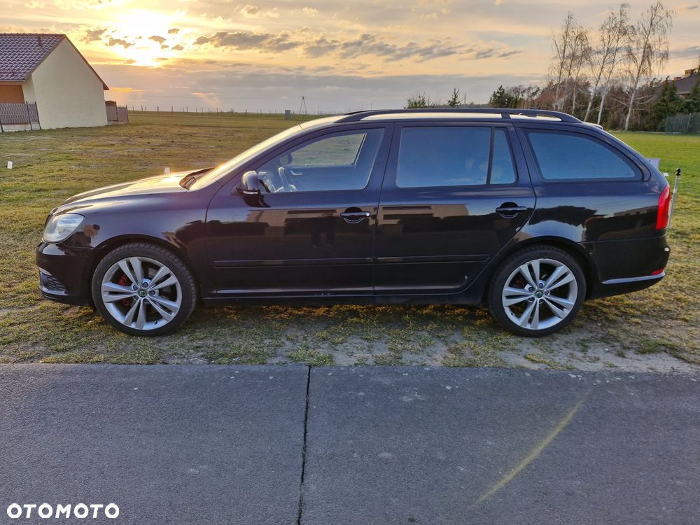 Skoda Octavia 2.0 TDI DPF RS - 3