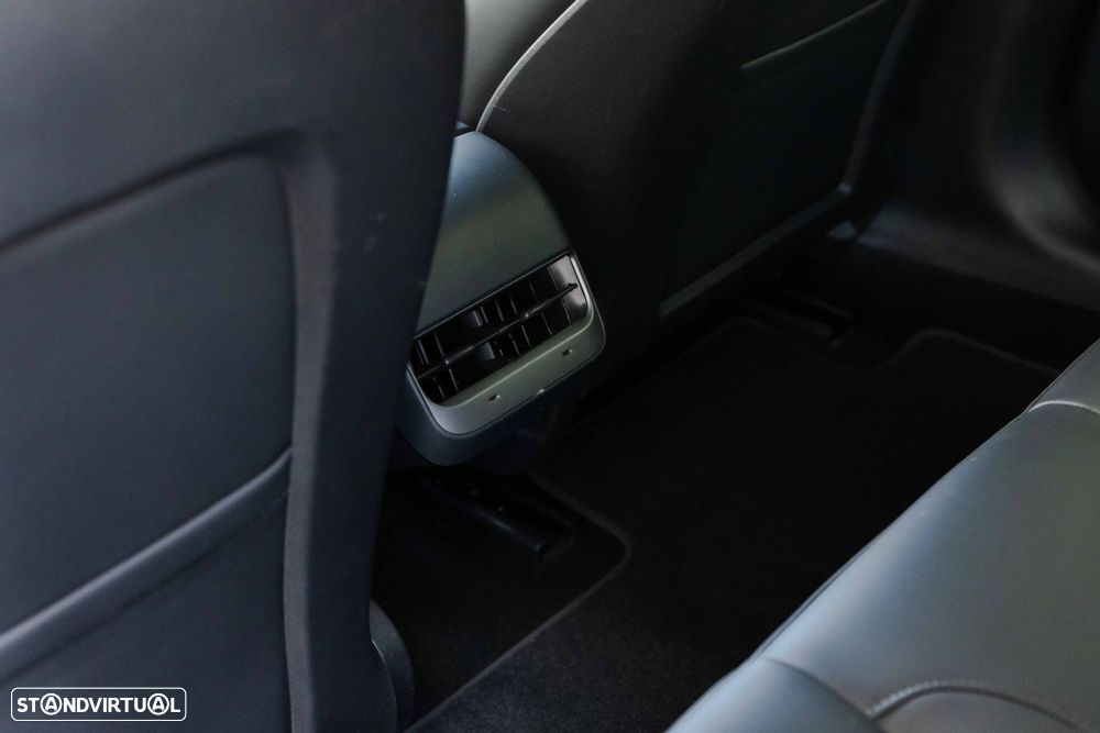 Tesla Model 3 Long Range Tração Integral - 21