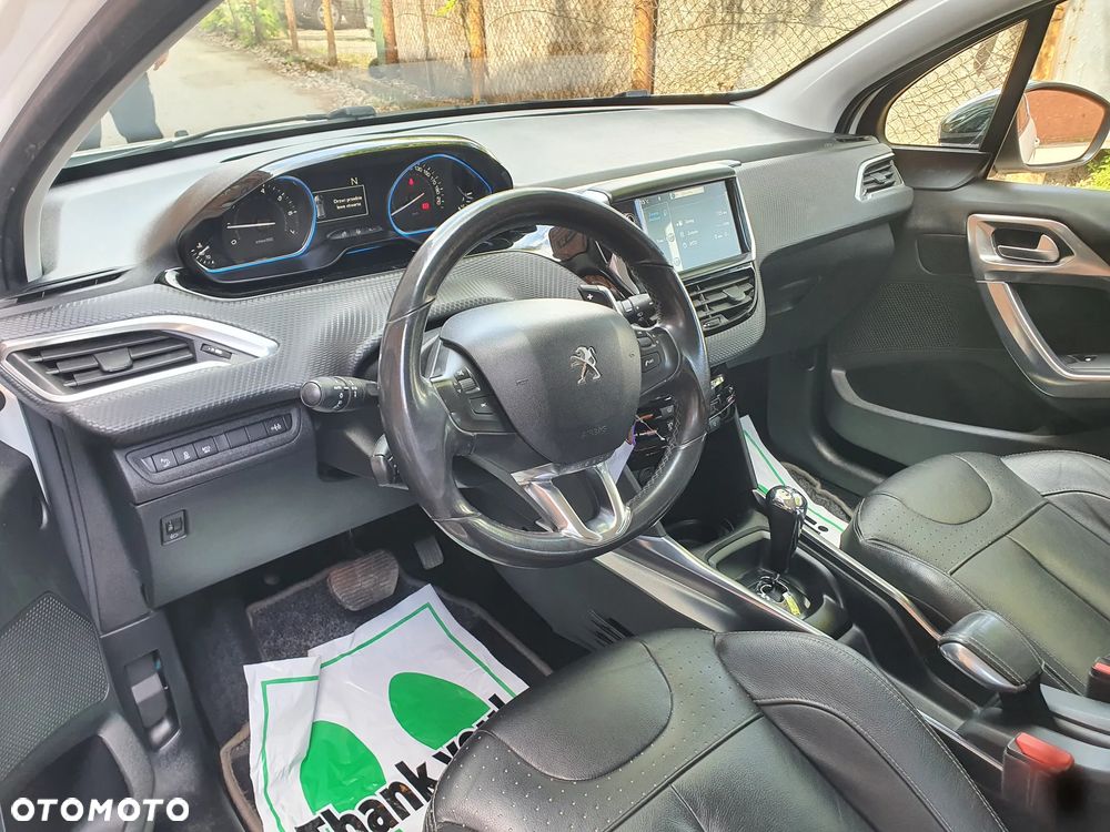 Peugeot 2008 PureTech 82 ETG5 STOP&START Allure - 11