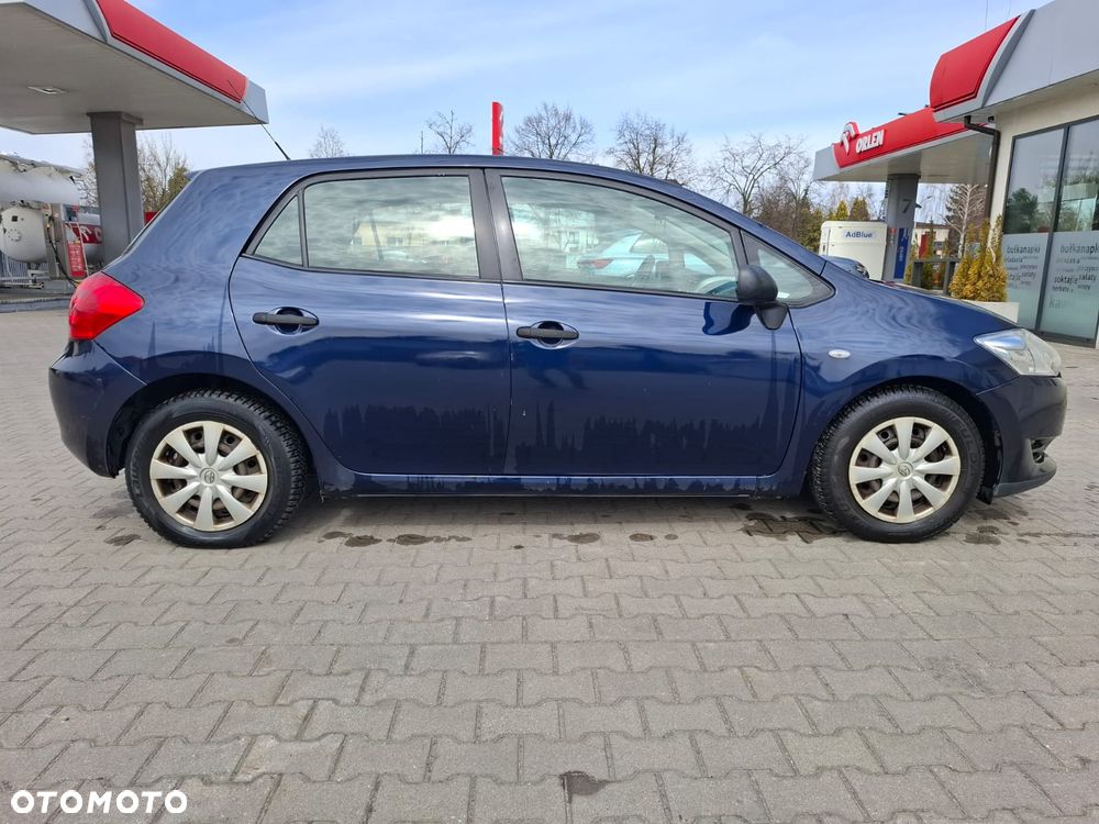 Toyota Auris 1.4 D-4D Terra - 12