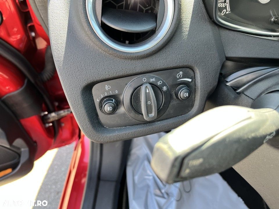 Ford Fiesta - 10
