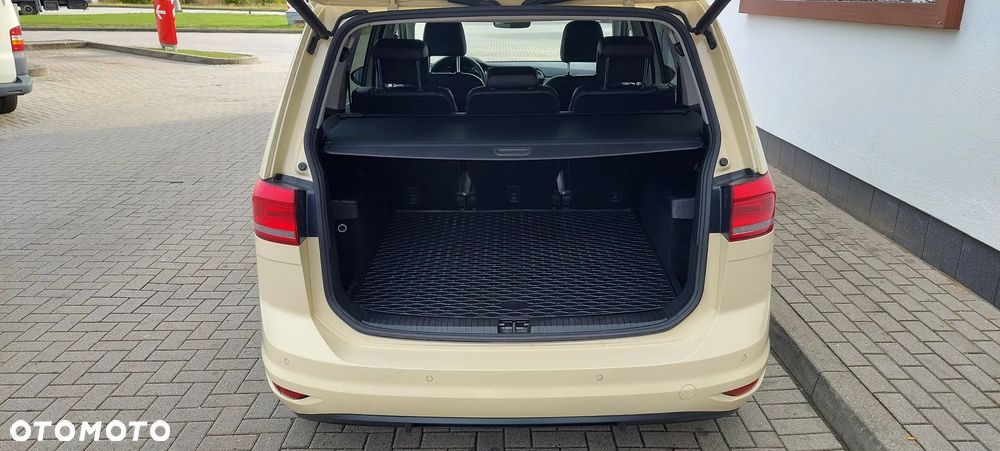 Volkswagen Touran 2.0 TDI BMT Comfortline Plus DSG - 34